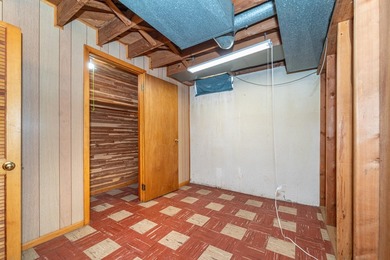 This spacious, classic Ypsilanti Township 3-bedroom, 2.5 bath - photo 16