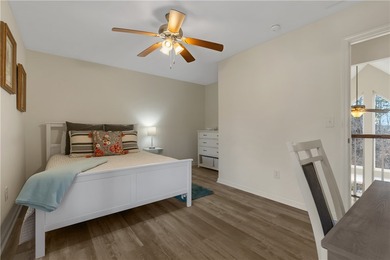 Lake Keowee Waterfront Living Evoking Constant Vacation SOLD - photo 36