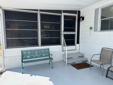 Charming & Spacious 2-Bedroom Home - Turnkey & Pet-Friendly! - photo 8