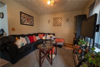 Welcome to a home where space, comfort, and everyday living come - photo 5