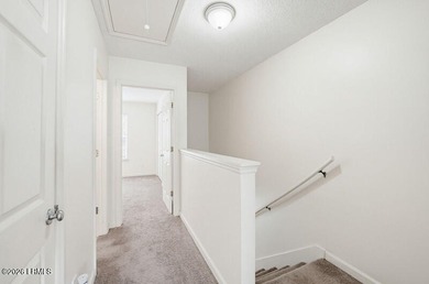 Left side of this townhome in quiet residential neighborhood - photo 11
