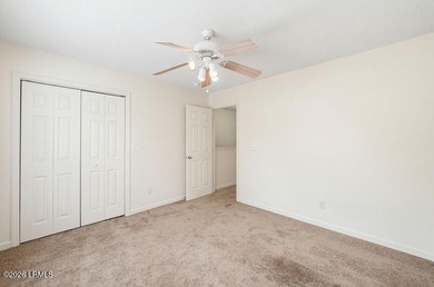 Left side of this townhome in quiet residential neighborhood - photo 12