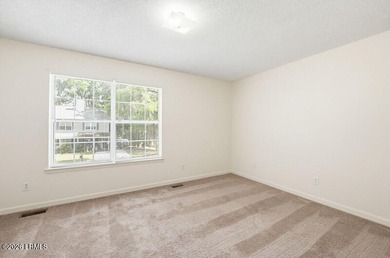 Left side of this townhome in quiet residential neighborhood - photo 17
