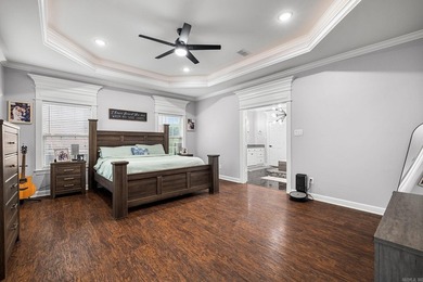 Experience elevated golf course living in this beautiful 3 - photo 17