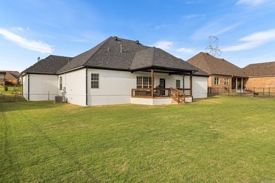 Experience elevated golf course living in this beautiful 3 - photo 34