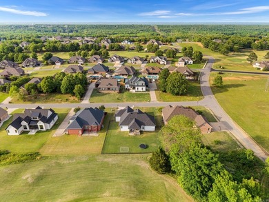 Experience elevated golf course living in this beautiful 3 - photo 43
