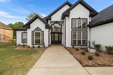 Experience elevated golf course living in this beautiful 3 - photo 49