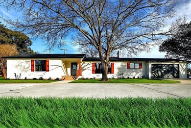 Lake Waco Home For Sale in Waco Texas