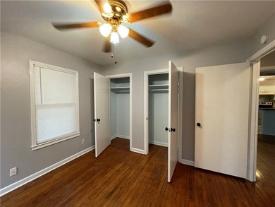 Charming and centrally located, 4426 Wesley Dr offers a - photo 11