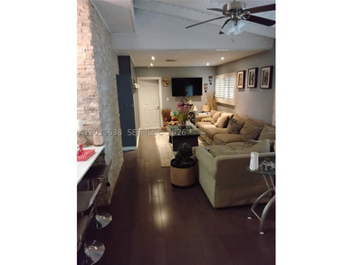 Beautiful home in Plantation (Country Club Estates), directly - photo 11