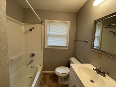 Charming and centrally located, 4426 Wesley Dr offers a - photo 12