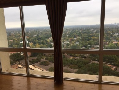 For Sale! Great Investment property currently leased! Oversized