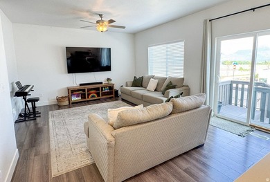 **MOTIVATED SELLERS** Home is VACANT - Easy to Show. This - photo 11