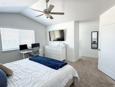 **MOTIVATED SELLERS** Home is VACANT - Easy to Show. This - photo 14