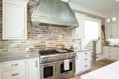 A Rare Estate Offering Luxury Living, Privacy & Timeless - photo 15