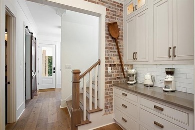A Rare Estate Offering Luxury Living, Privacy & Timeless - photo 17