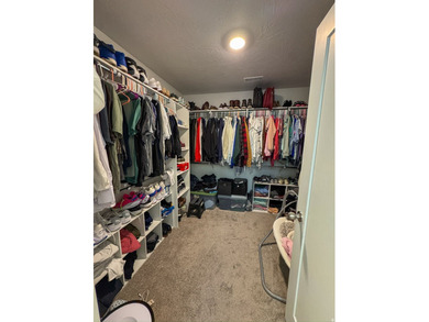 **MOTIVATED SELLERS** Home is VACANT - Easy to Show. This - photo 20