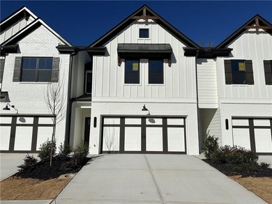 Lake Lanier Townhome/Townhouse For Sale in Gainesville Georgia