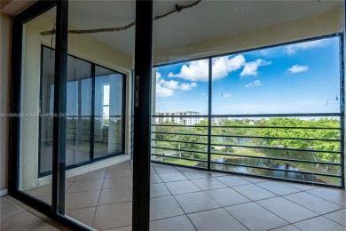 (private lake, pond, creek) Condo For Sale in Pompano Beach Florida