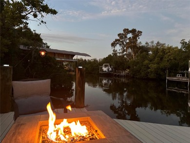 Attention Boaters! This 2021 BUILT, WATERFRONT HOME with DIRECT - photo 2