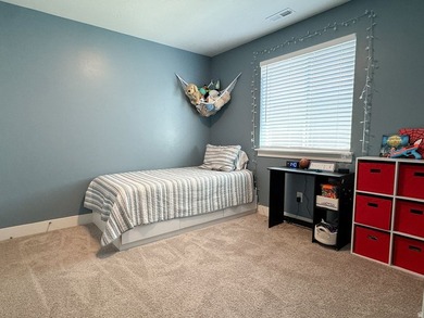 **MOTIVATED SELLERS** Home is VACANT - Easy to Show. This - photo 22
