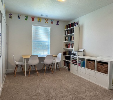 **MOTIVATED SELLERS** Home is VACANT - Easy to Show. This - photo 23