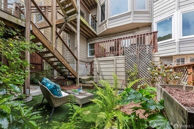 Classic, stylish, and updated. Welcome to this beautiful - photo 27
