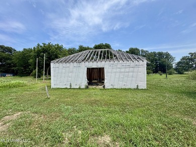 Welcome to your dream property at 197 Hwy 8, Cleveland, MS! This - photo 37
