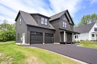 Welcome to this beautifully built new home located in a serene - photo 3