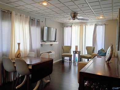 Experience Lake Life on the unique Alabama Belle! This 3rd floor - photo 15