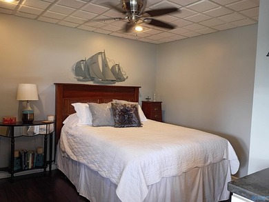 Experience Lake Life on the unique Alabama Belle! This 3rd floor - photo 17