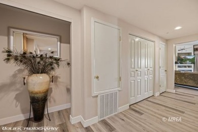 Check out this great condo with an amazing front courtyard - photo 21