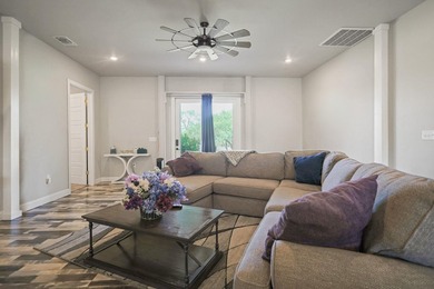 Experience the best of lake living in this expansive 2,430 Sqr - photo 25