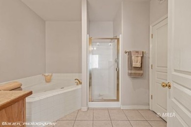 Check out this great condo with an amazing front courtyard - photo 27