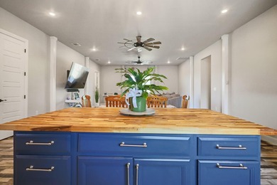 Experience the best of lake living in this expansive 2,430 Sqr - photo 37