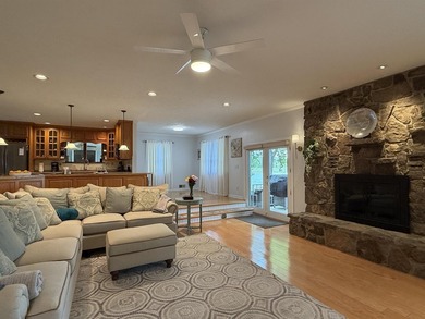 This one level well maintained and furnished Lake Omaha home is - photo 13