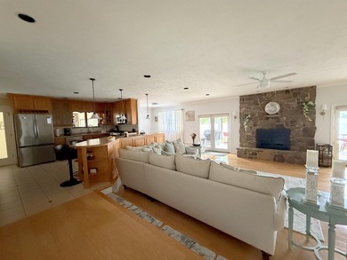This one level well maintained and furnished Lake Omaha home is - photo 16