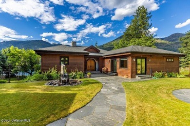 Extraordinary custom waterfront home on 2.56 private acres - photo 3