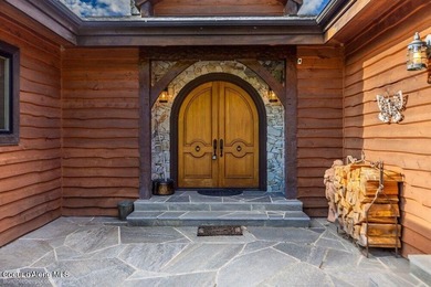 Extraordinary custom waterfront home on 2.56 private acres - photo 4