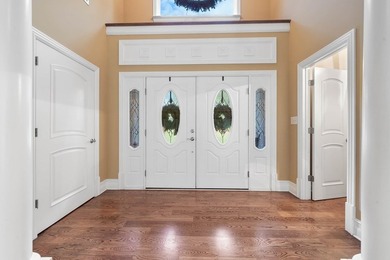 Welcome to refined living in this exceptional private estate - photo 11
