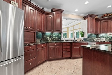 Welcome to refined living in this exceptional private estate - photo 23