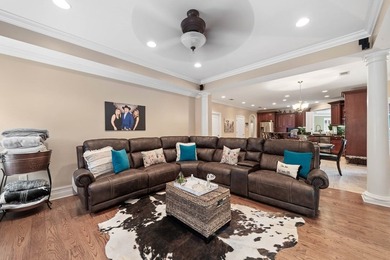 Welcome to refined living in this exceptional private estate - photo 27