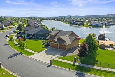 The waterfront entertainer's dream home! This entertainment gem - photo 4