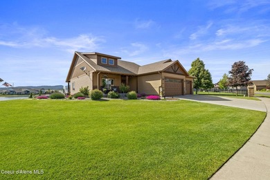 The waterfront entertainer's dream home! This entertainment gem - photo 7