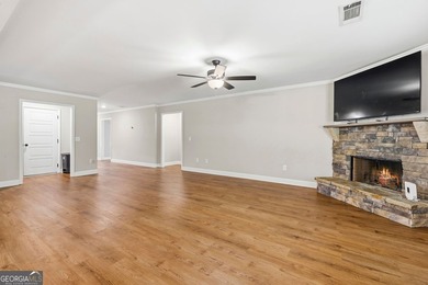 AFFORDABLE LAKE OCONEE AREA 4 BEDROOM HOME! This great-value - photo 11