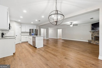 AFFORDABLE LAKE OCONEE AREA 4 BEDROOM HOME! This great-value - photo 19