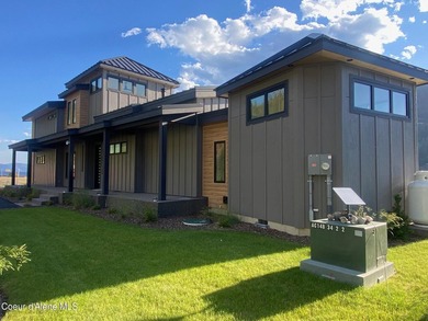 Two amazing new waterfront homes sitting side by side on 380 - photo 4