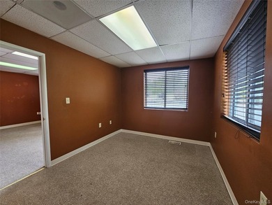 Exceptional opportunity to acquire a 10,000 SF professional - photo 25