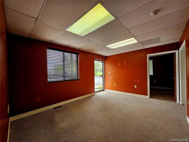 Exceptional opportunity to acquire a 10,000 SF professional - photo 28