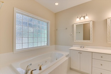 This home is the epitome of luxury and space. With 5 Bedrooms - photo 32